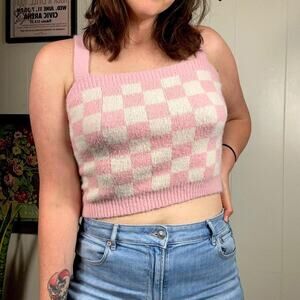 Baby Pink/White Checkered Knit Sweater Crop Top Size L